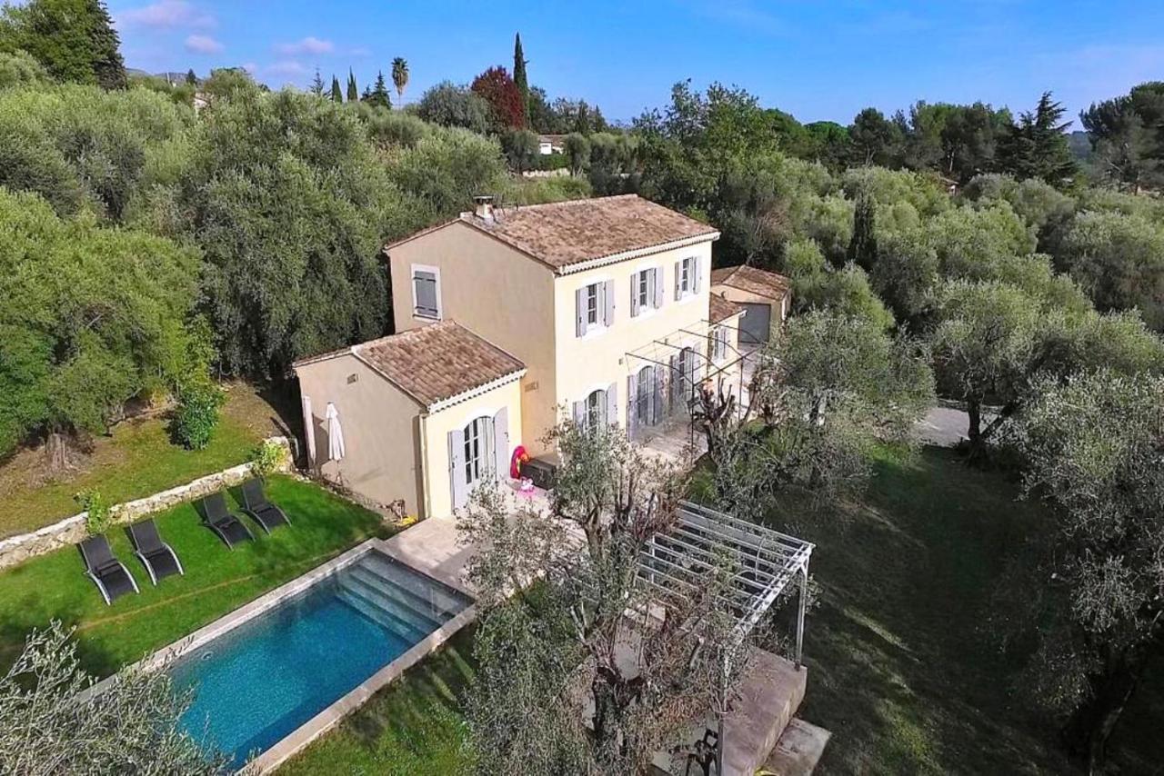 La Bastide Aux Oliviers Hotel Tourrettes-sur-Loup Bagian luar foto